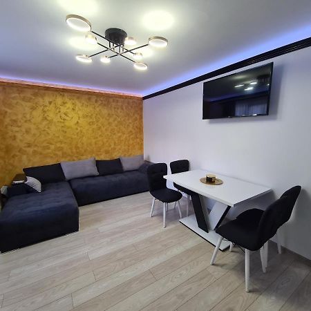 Diamonds House 2 Apartment Lupeni  Luaran gambar