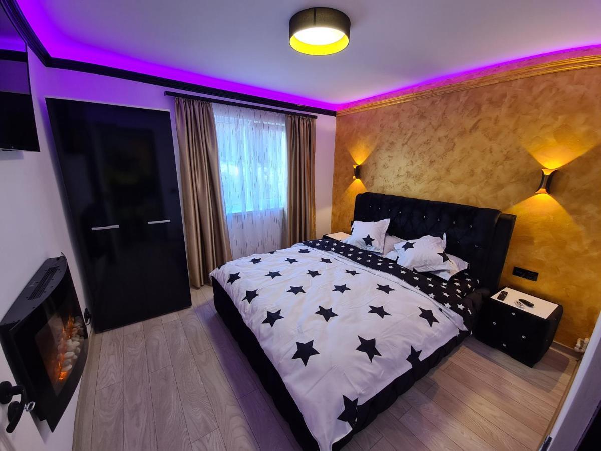 Diamonds House 2 Apartment Lupeni  Luaran gambar