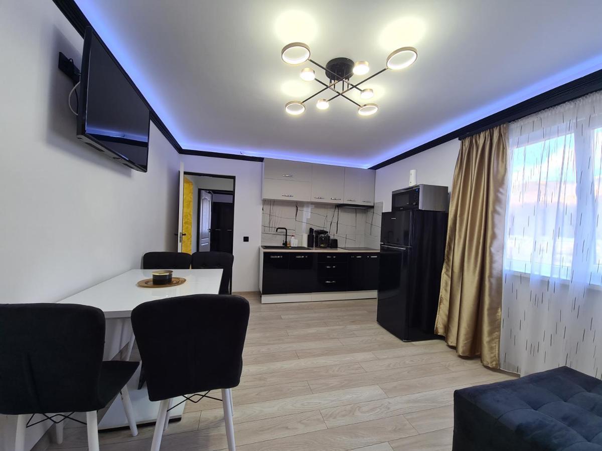 Diamonds House 2 Apartment Lupeni  Luaran gambar